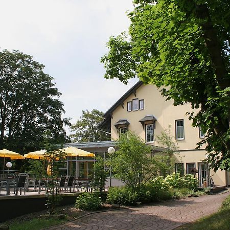 Dreibrunnen Gastehaus Im Luisenpark Hotel Ерфурт Екстериор снимка