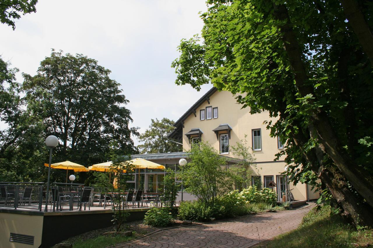 Dreibrunnen Gastehaus Im Luisenpark Hotel Ерфурт Екстериор снимка