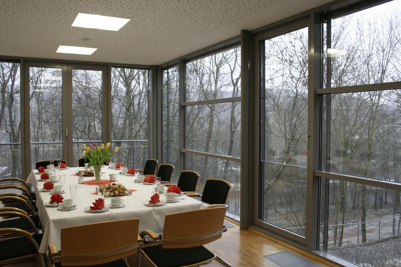 Dreibrunnen Gastehaus Im Luisenpark Hotel Ерфурт Екстериор снимка